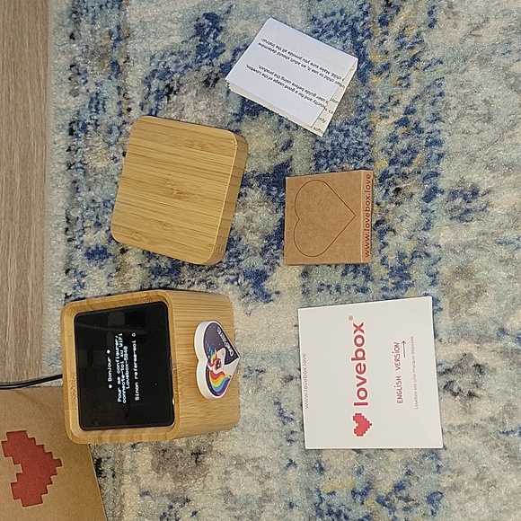 Lovebox color and photo - Picture 3 of 5